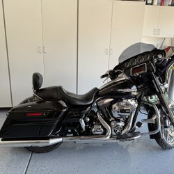 2016 Harley Davidson FLHXS Street Glide Special