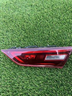 2017-2022 INFINITI Q60 COUPE RIGHT RH LED INNER TAIL LIGHT OEM 26550-5CA1A