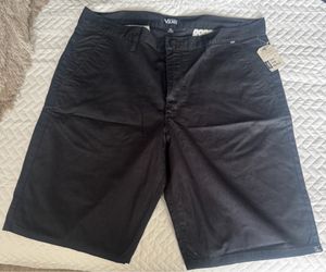 Vans shorts size 36 NWT