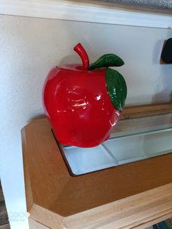 Cookie Jar. (Apple)