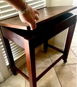 Vintage Rolling Wooden Writing/Drawing Desk/Table