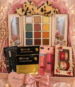 Winnie the Pooh Coquette Beauty Bundle Gift Set