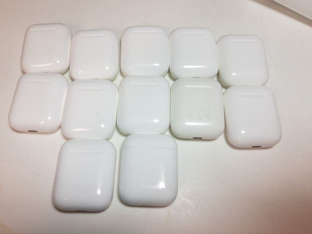 Genuine Apple AirPods Charging Case Genuine Replacement Charger Case Only $40 each