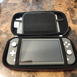 Switch Lite w/ Travel Case