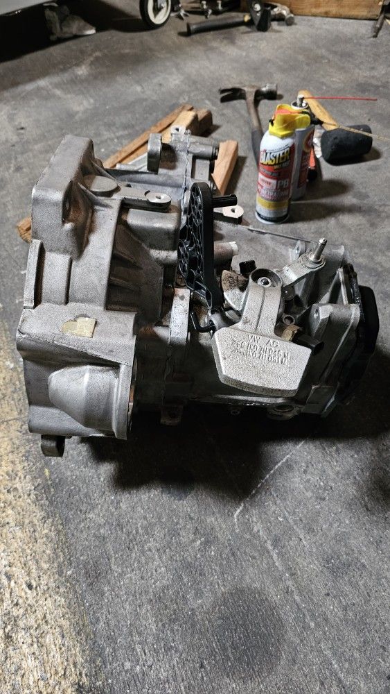 2010 VW Golf Transmission KPF 5 Speed