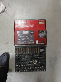 New Husky Mechanics Tool Set in EVA Foam (94-Piece). SOLD AS IS