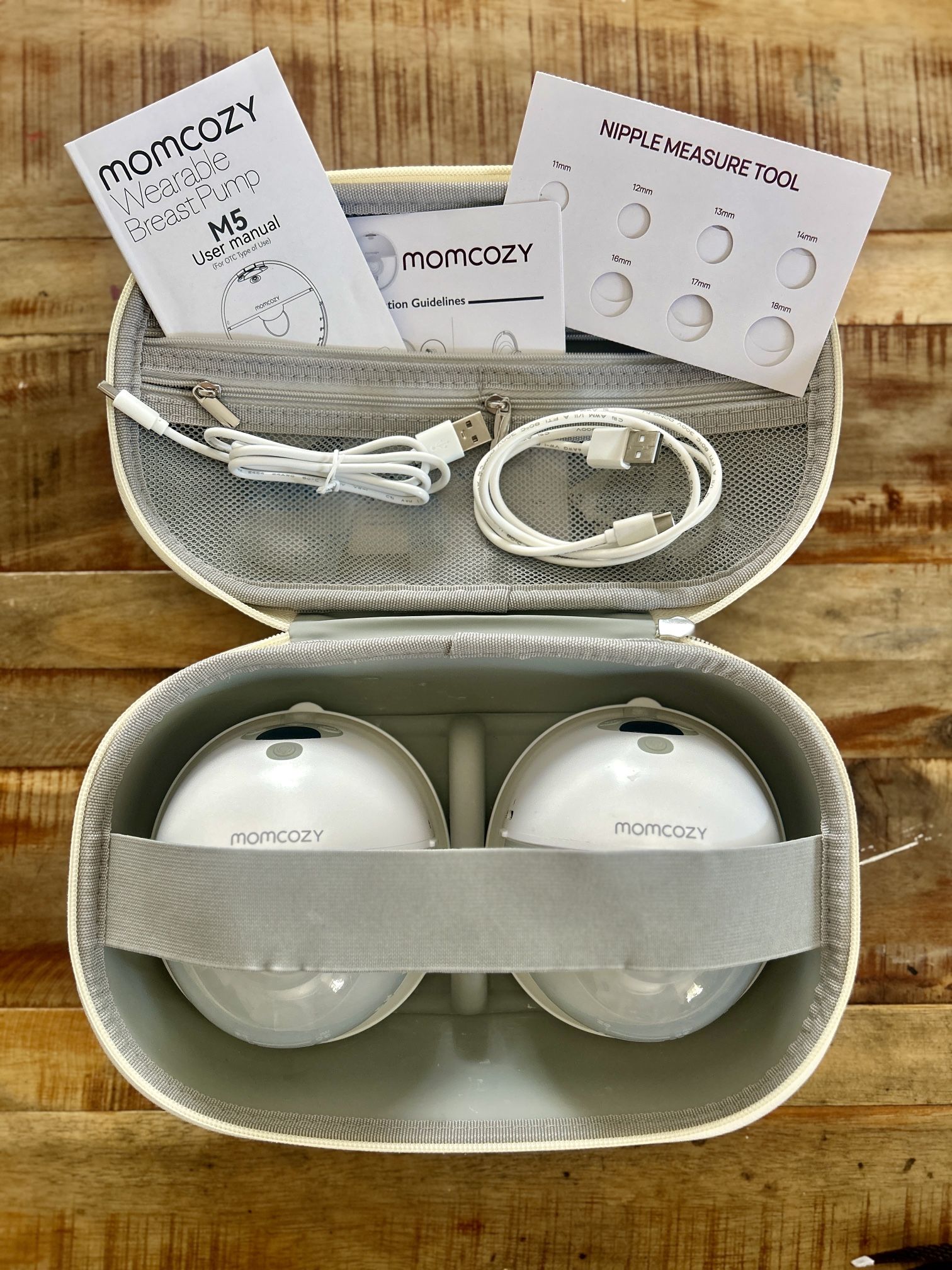Momcozy M5 All-in-one Breast Pump