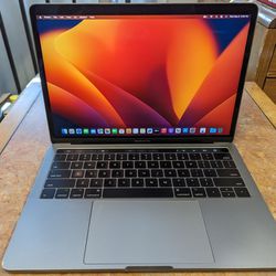 Apple MacBook Pro 13" Mid 2017 Touchbar i7 16gb 256gb SSD 

