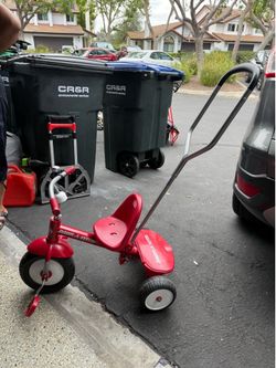 Radio Flyer Steer and Stroll Trike - Red: Adjustable Seat, Steel Frame, EVA Tires