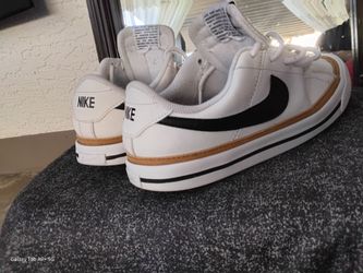 Nike Low-Top White Sneakers