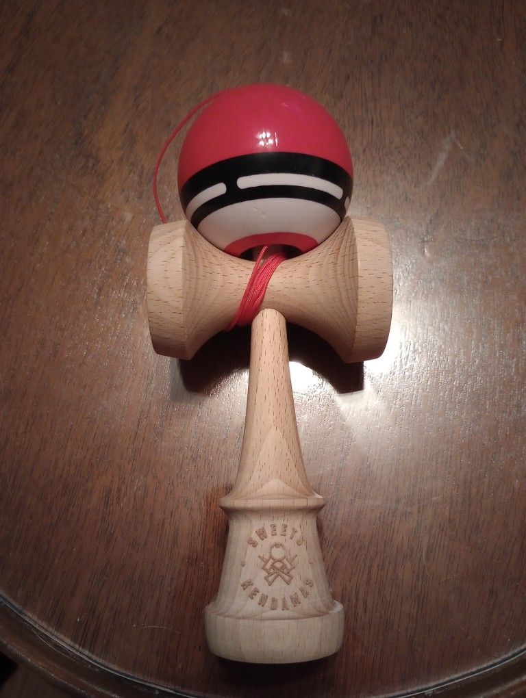 Red Sweets Kendama