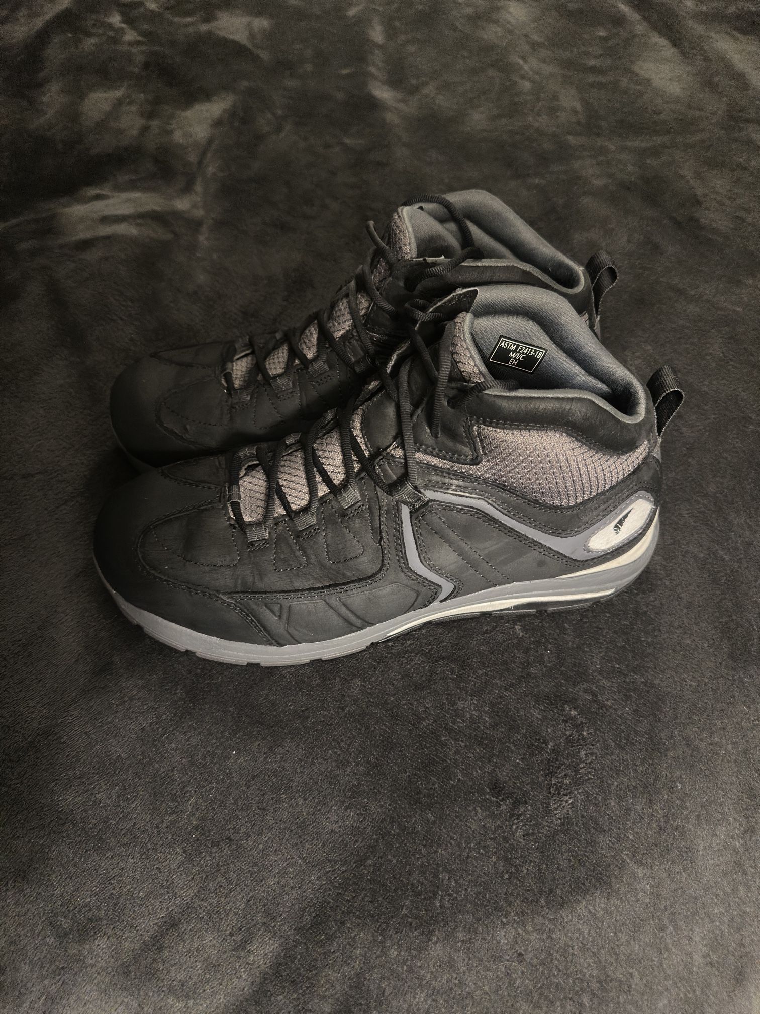 Red Wing CoolTech™ Waterproof Composite-Toe Work Shoe – Size 11