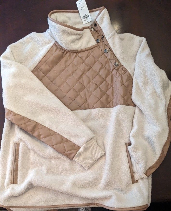 Fleece pullover Sweater