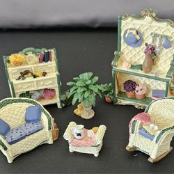2001 AVON  Miniature Patio Furniture Collection