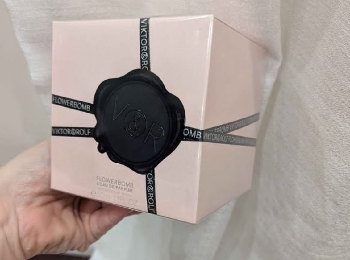 Flowerbomb Eau de Parfum