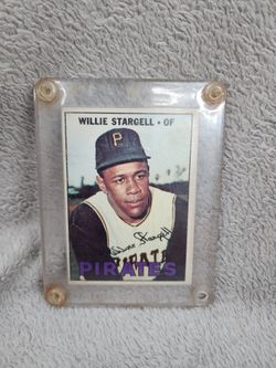 1967 Topps Willie Stargell #140 Pirates HOF Card in Screw down Holder