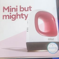 CRICUT EASY PRESS MINI