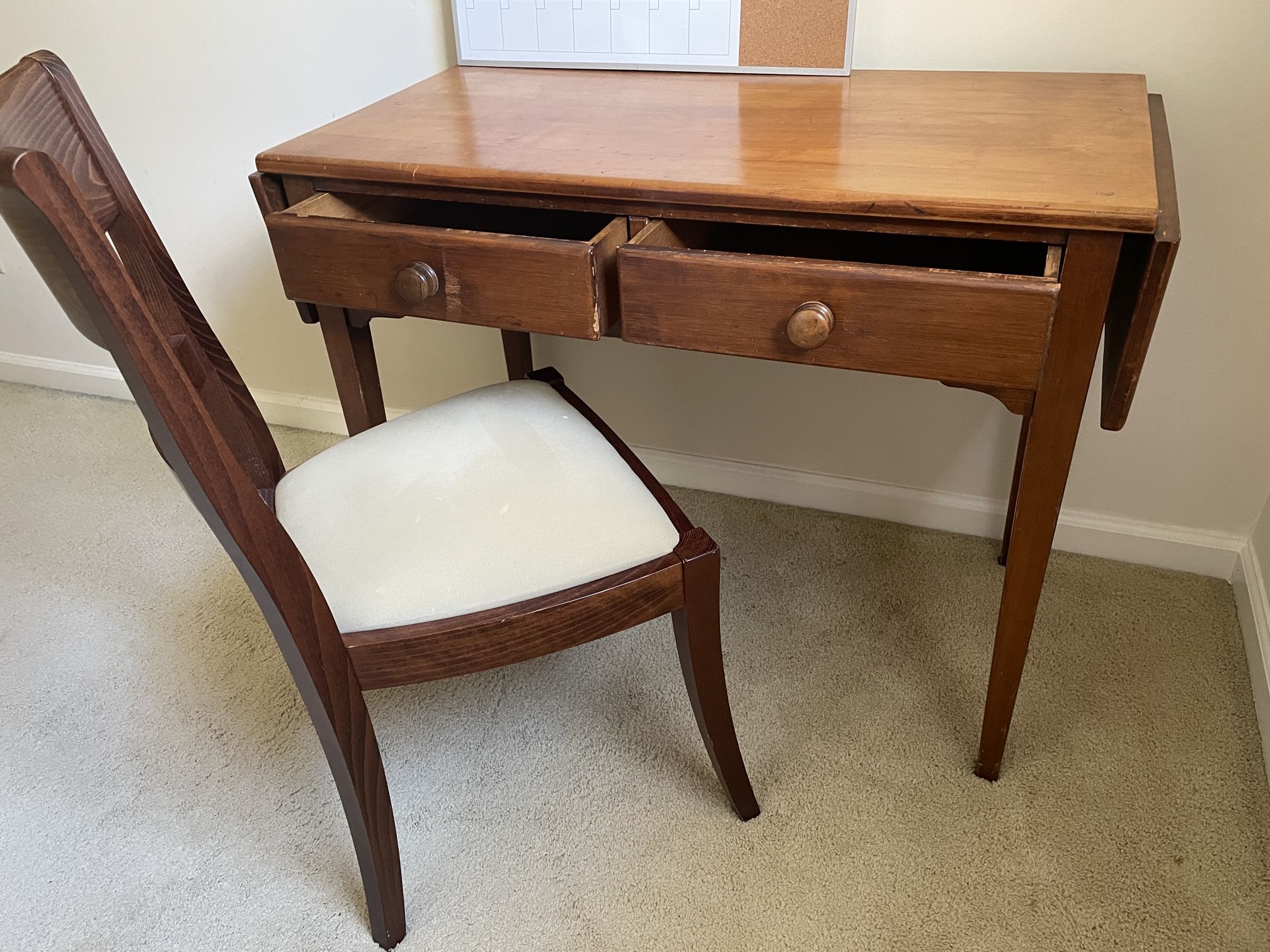 Desk/Sewing Table/Craft Table