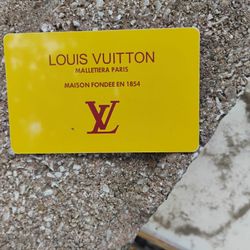 Louis Vuitton purse and wallet like new 