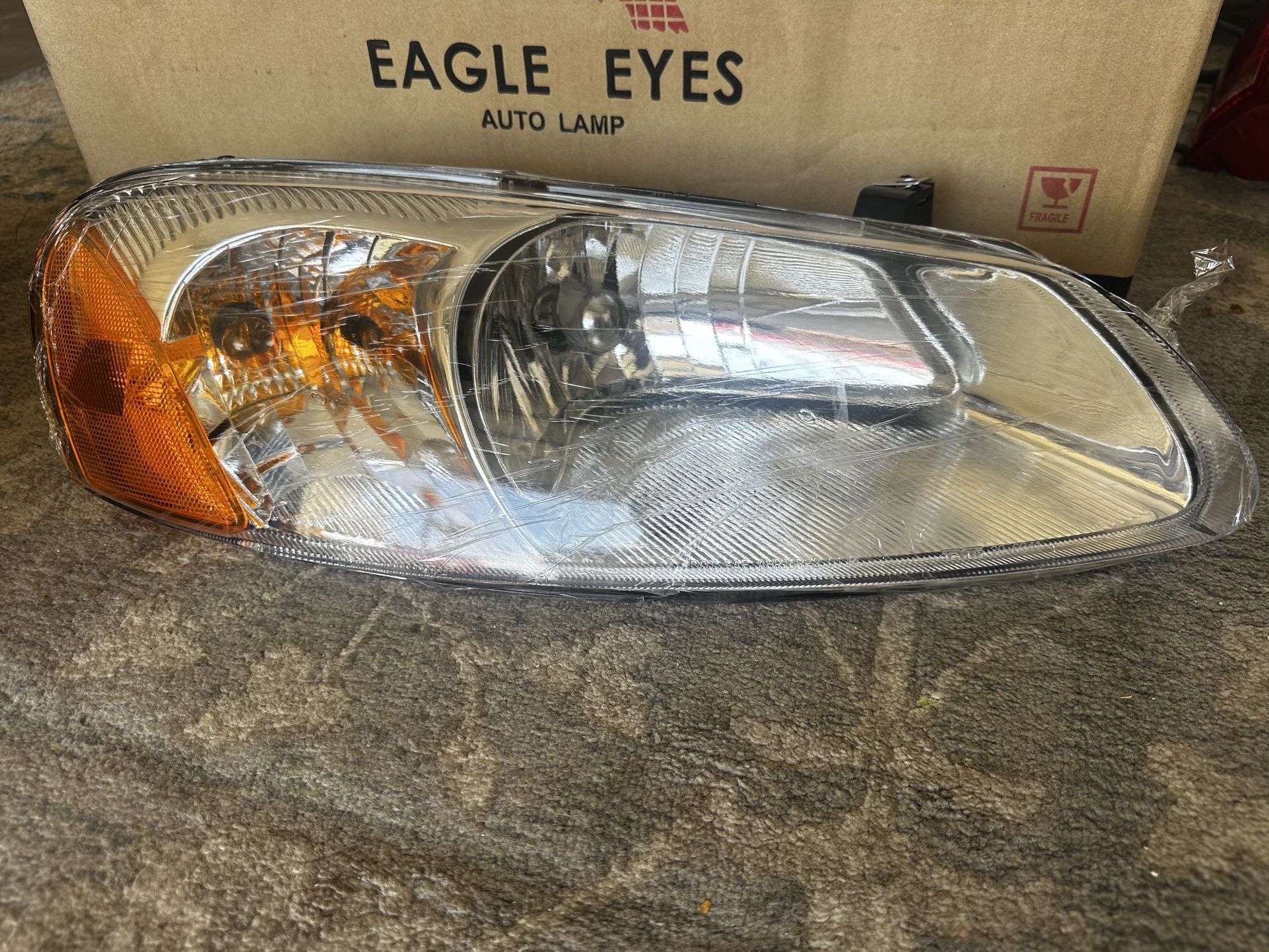 2001-2006 Dodge Stratus Headlight