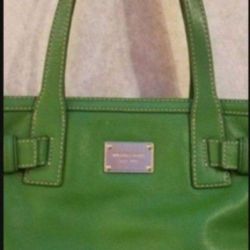 GREEN MICHAEL KORS BAG