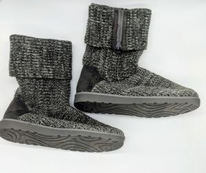 Women's Size 10 - SO Sweater Knit Sock Boots Gray Wear 2 Ways Soft Cozy Warm New