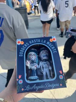 Dia de Los dodgers bobblehead