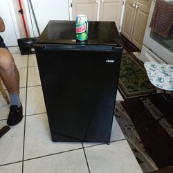 Medium Size Refrigerators. Good Condition Clean  33" Inches Height.19" Inches  Long. 17" Inches Depth.  $40