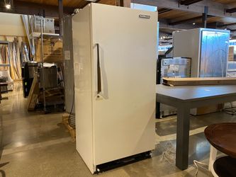 WHIRLPOOL Stand Alone Garage Freezer