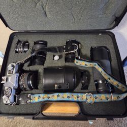 Vtg Minolta Xg-1 35mm SLR Complete Set W/ Case 
