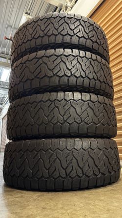 37X12.50R17  NITTO RECON GRAPPLER A/T
