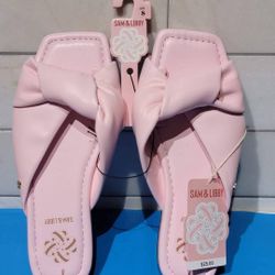 Women's Pink Taullulah Slide Sandals $5 each (one available in women's size 8 and one available in size 8.5)