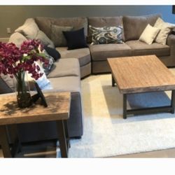 Pottery Barn Sofa And Coffee Table