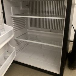 Mini Fridge. No Freezer