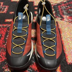 Mens The North Face Flypack Hybrid Trail Shoes  Size8.5
