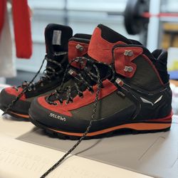 Boots Winter, Trail, Climbing  Size 10 ( EUR 43 )