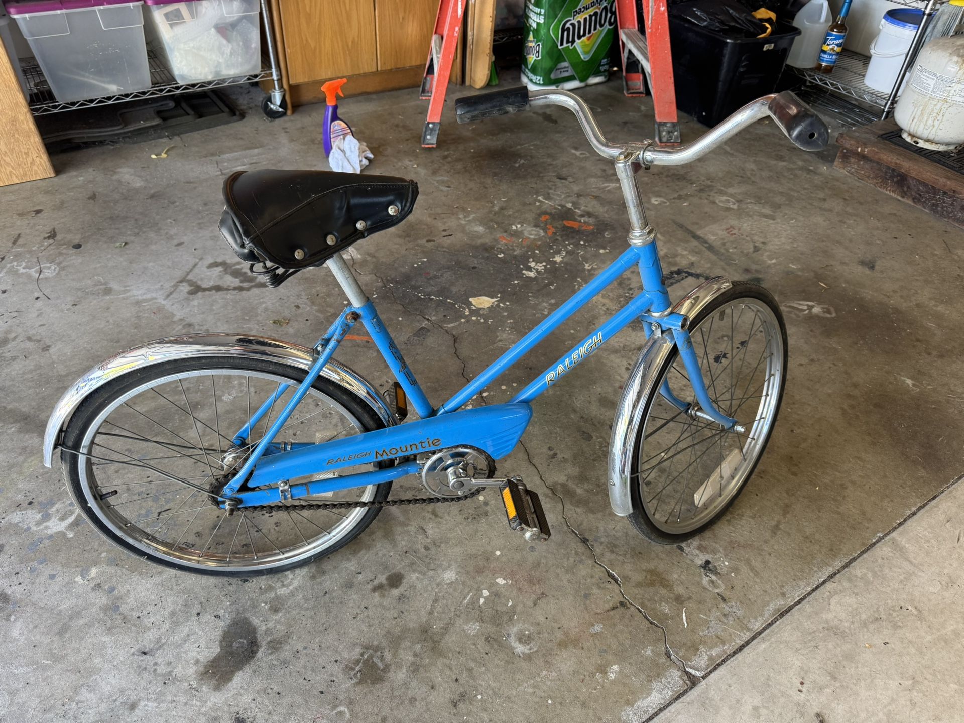 Raleigh Vintage Rare 20” Kids Bike. Great Condition For It’s Age.