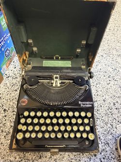 Remington Portable Vintage Typewriter