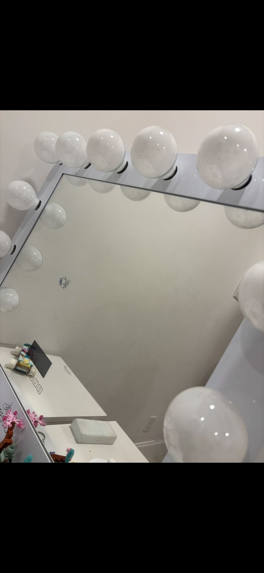 Impressions Mirror Bluetooth