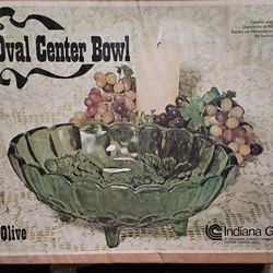 Vintage Indiana Glass Green Olive Oval Center Bowl New In Box! 