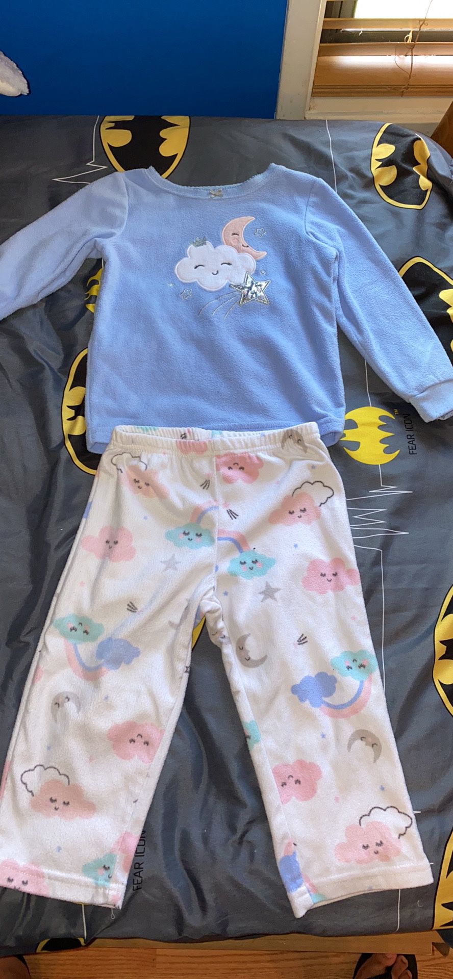 Toddler girl 2T pajamas