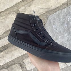 VANS SK8-HI  High Top triple black ( pick up only ) Size 7.5 women’s $10 FIRM 