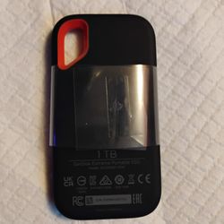 Brand New SanDisk 1Tb Extreme Portable SSD
