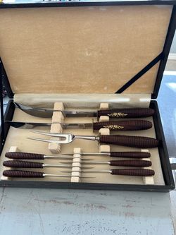 Carving set