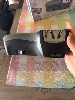Smith’s Edge Compact Electric Knife Sharpener