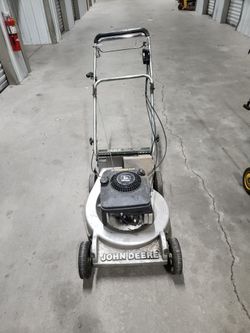 John Deere Self Propelled Lawn Mower