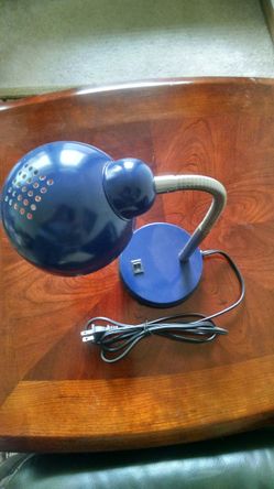 Beautiful table lamp good condition