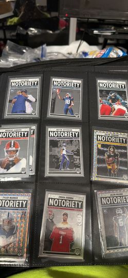 Notoriety Foot Ball Cards 8 Rookie Cards