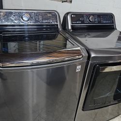 LG Washer And Dryer Electric 