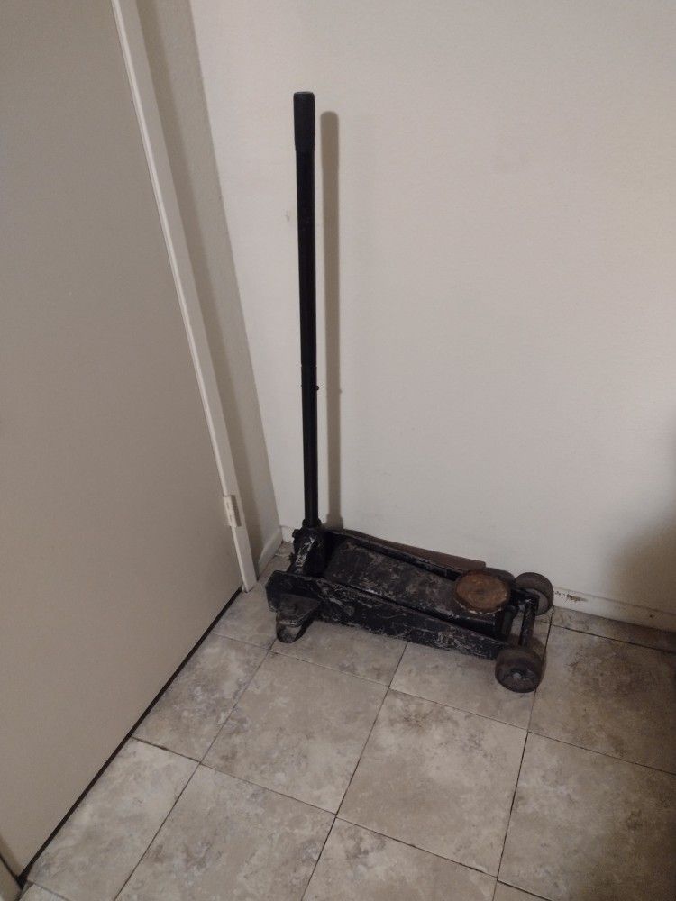 Floor Jack for Sale in Paramount, CA OfferUp
